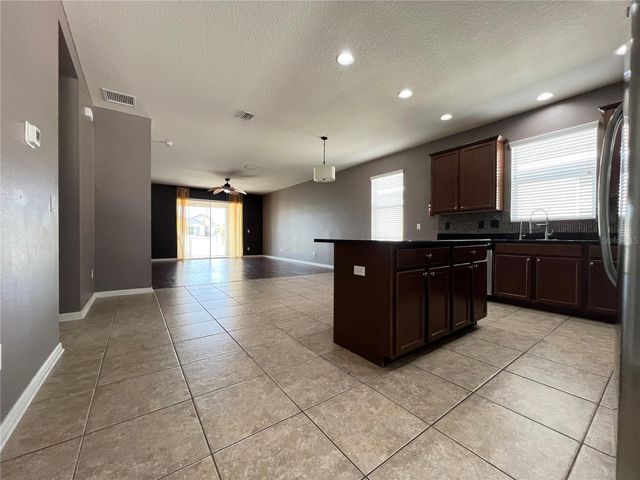 724 PARKER DEN DRIVE, Ruskin, FL 33570