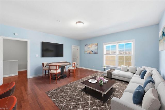 8252 N View BLVD, Norfolk, VA 23518