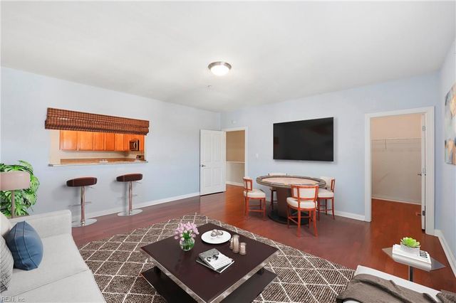 8252 N View BLVD, Norfolk, VA 23518