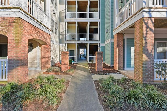 8252 N View BLVD, Norfolk, VA 23518