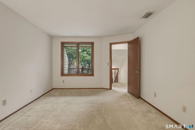 7 Little Oak Lane 7, Rocky Hill, CT 06067