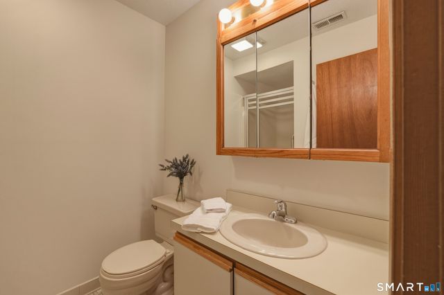 7 Little Oak Lane 7, Rocky Hill, CT 06067