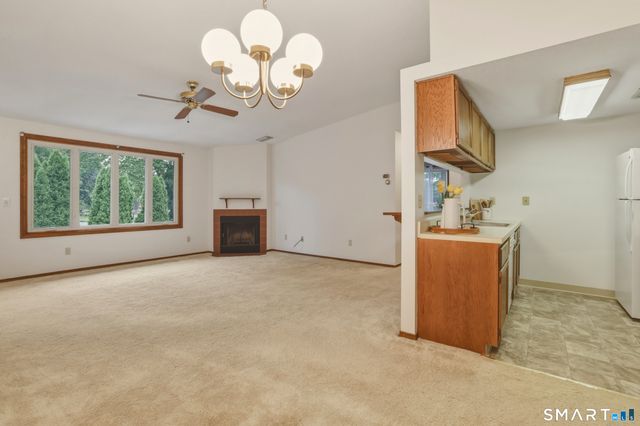 7 Little Oak Lane 7, Rocky Hill, CT 06067