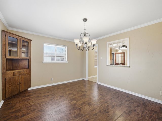 309 Highland Drive, Ennis, TX 75119