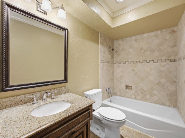 309 Highland Drive, Ennis, TX 75119