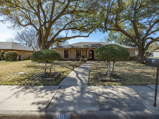 309 Highland Drive, Ennis, TX 75119