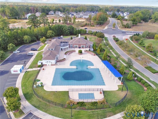 17004 Gossamer Dr, Moseley, VA 23120