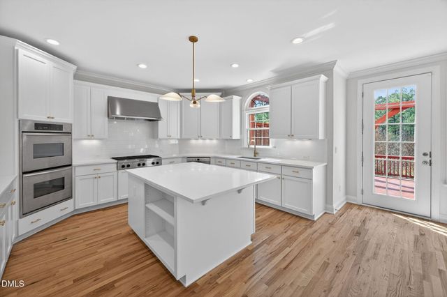 202 Lantern Ridge Lane, Cary, NC 27519