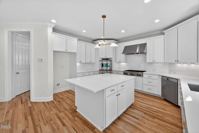 202 Lantern Ridge Lane, Cary, NC 27519