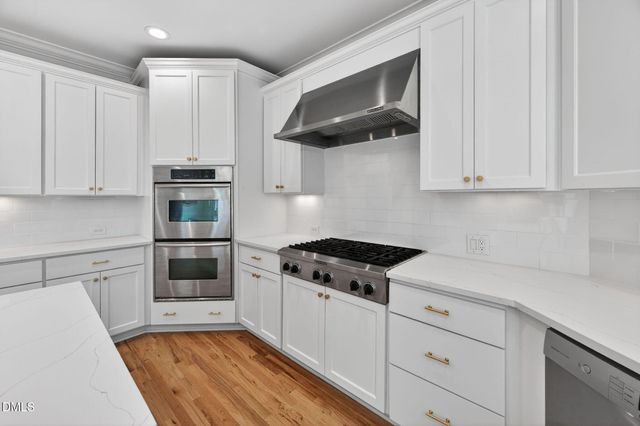 202 Lantern Ridge Lane, Cary, NC 27519