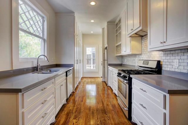 217 Marshall Street A, Houston, TX 77006