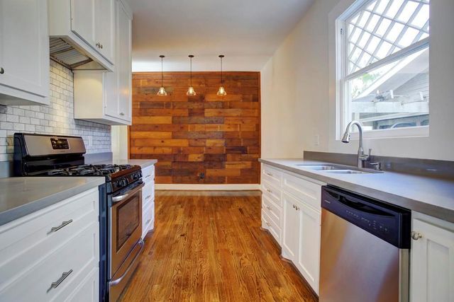217 Marshall Street A, Houston, TX 77006