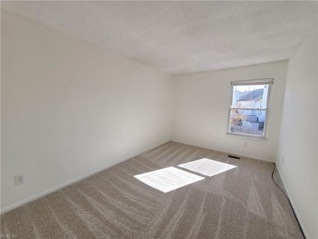 833 Quesnel DR, Virginia Beach, VA 23454