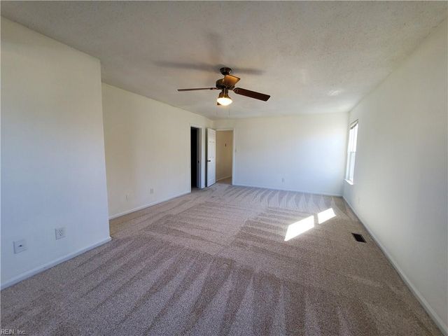 833 Quesnel DR, Virginia Beach, VA 23454