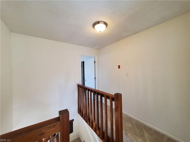 833 Quesnel DR, Virginia Beach, VA 23454