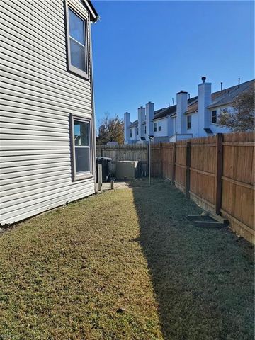 833 Quesnel DR, Virginia Beach, VA 23454