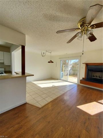 833 Quesnel DR, Virginia Beach, VA 23454