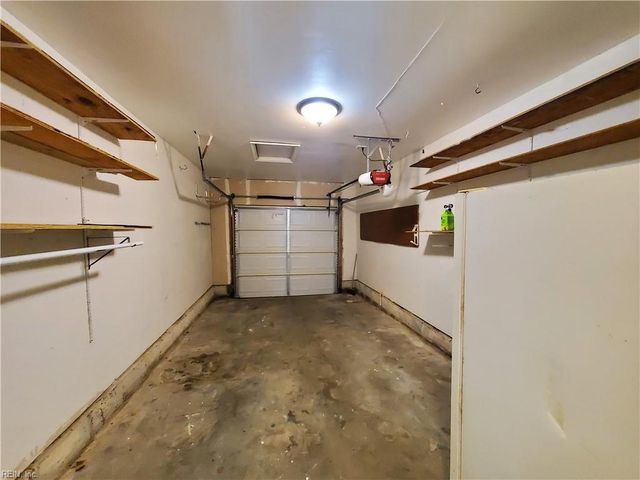 833 Quesnel DR, Virginia Beach, VA 23454