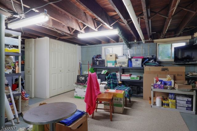 17 Wellesley St, Maplewood Twp., NJ 07040