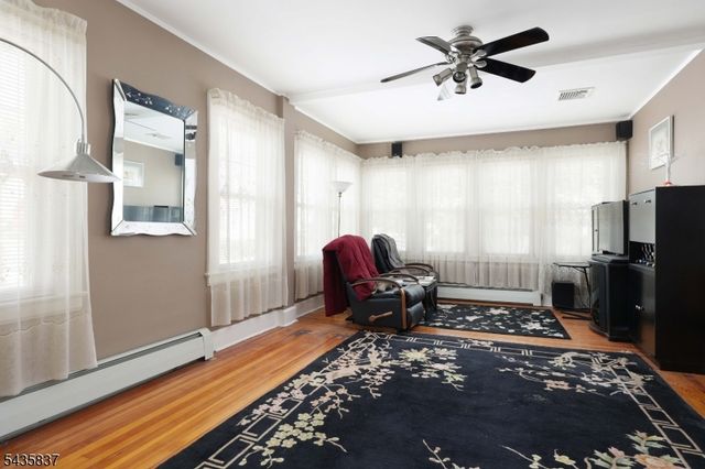 17 Wellesley St, Maplewood Twp., NJ 07040