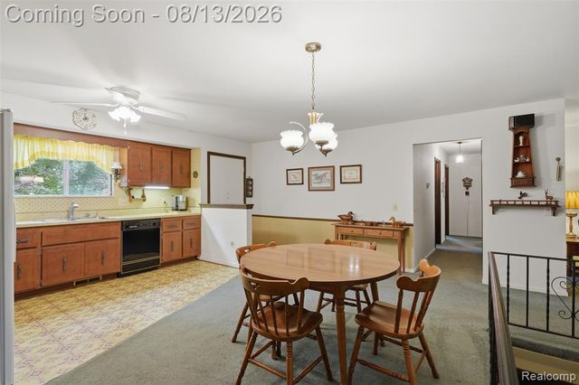 2742 Parkway Place, Hartland, MI 48353