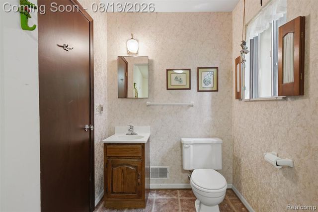 2742 Parkway Place, Hartland, MI 48353