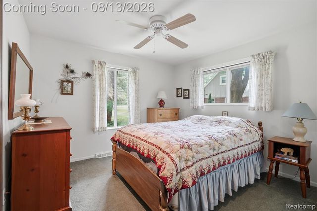 2742 Parkway Place, Hartland, MI 48353