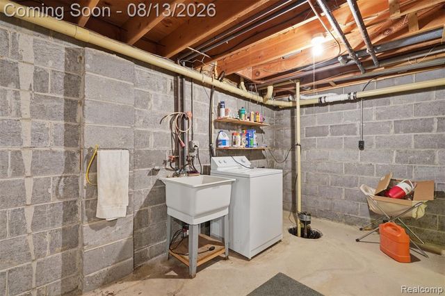 2742 Parkway Place, Hartland, MI 48353