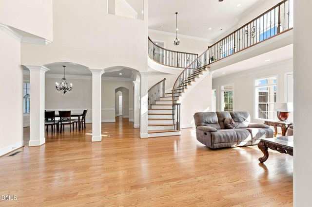 1326 Lochshire Drive, Burlington, NC 27215