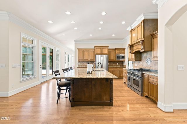 1326 Lochshire Drive, Burlington, NC 27215