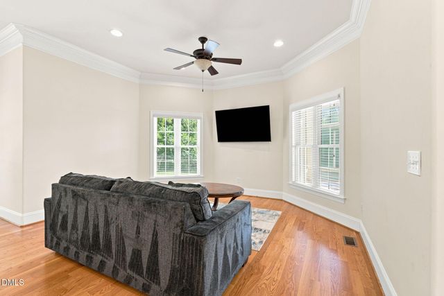 1326 Lochshire Drive, Burlington, NC 27215