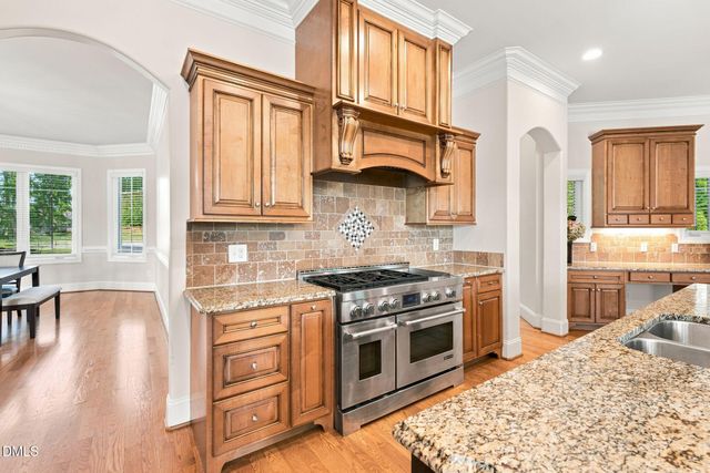 1326 Lochshire Drive, Burlington, NC 27215