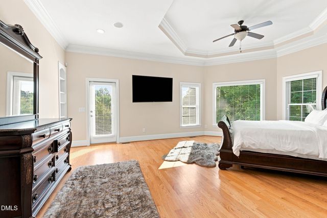 1326 Lochshire Drive, Burlington, NC 27215