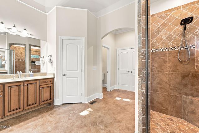 1326 Lochshire Drive, Burlington, NC 27215