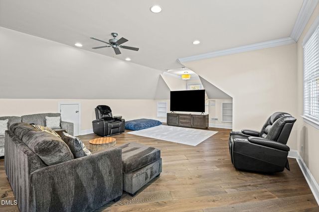 1326 Lochshire Drive, Burlington, NC 27215