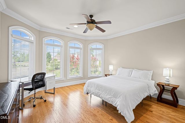1326 Lochshire Drive, Burlington, NC 27215