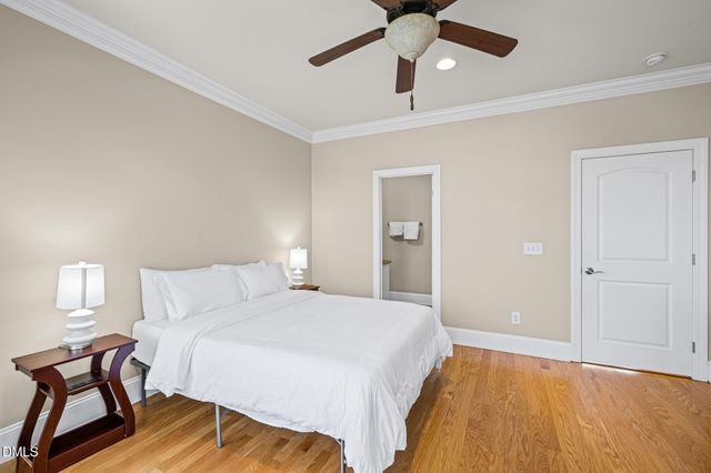 1326 Lochshire Drive, Burlington, NC 27215