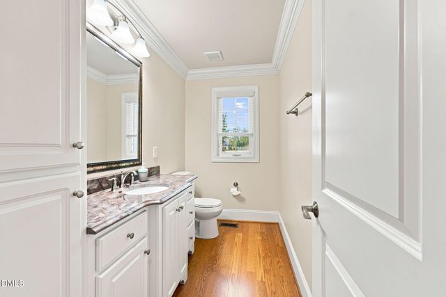 1326 Lochshire Drive, Burlington, NC 27215