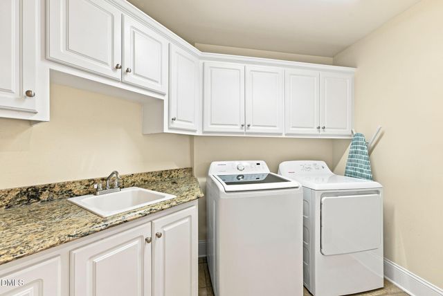 1326 Lochshire Drive, Burlington, NC 27215