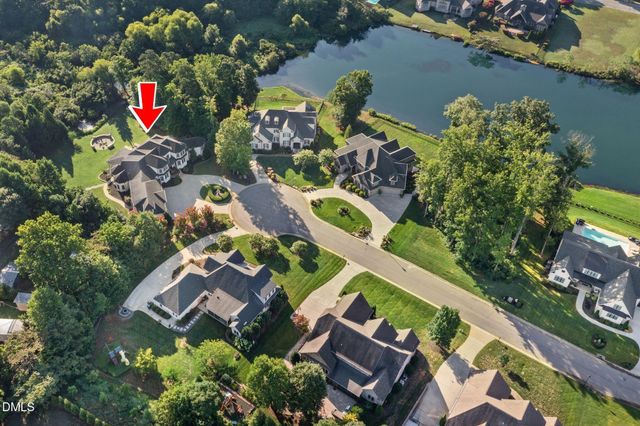 1326 Lochshire Drive, Burlington, NC 27215