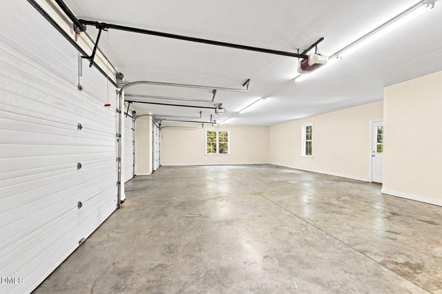 1326 Lochshire Drive, Burlington, NC 27215