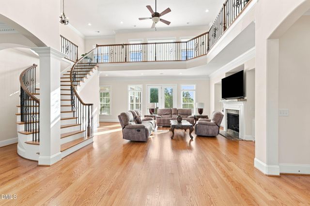 1326 Lochshire Drive, Burlington, NC 27215