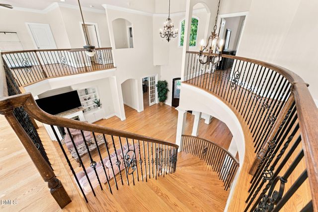 1326 Lochshire Drive, Burlington, NC 27215