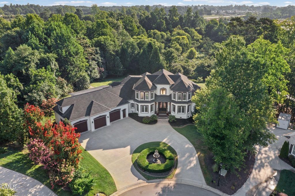 1326 Lochshire Drive, Burlington, NC 27215