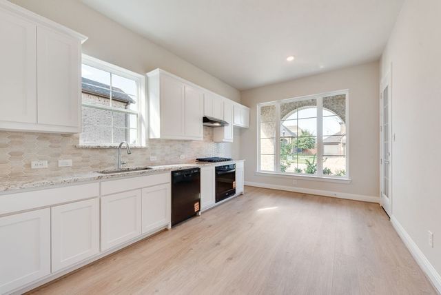 2704 Hartman Circle, Mansfield, TX 76063