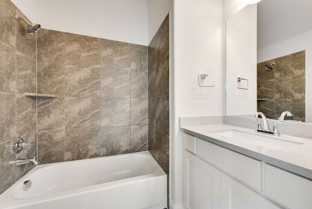 2704 Hartman Circle, Mansfield, TX 76063