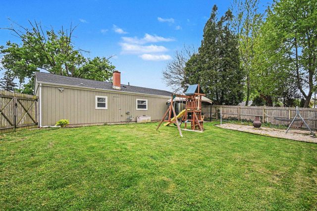 1721 SE Macgregor Road, South Bend, IN 46614