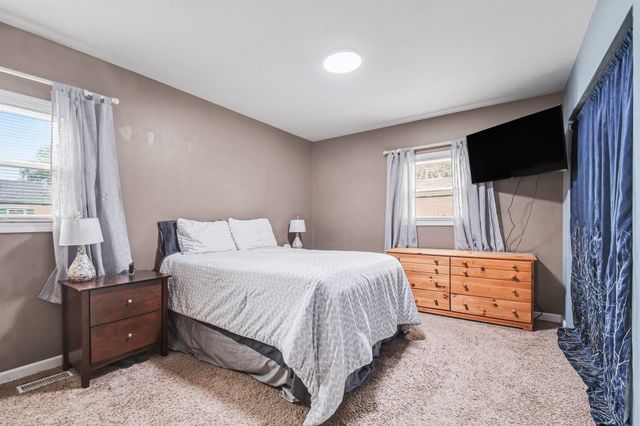 1721 SE Macgregor Road, South Bend, IN 46614