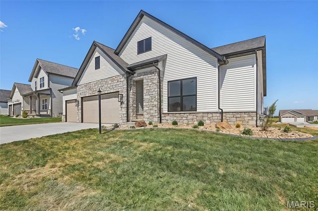 3114 Ashville Drive, Glen Carbon, IL 62034