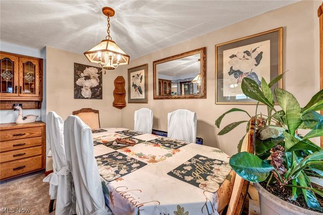 15425 Richard Drive, Brook Park, OH 44142
